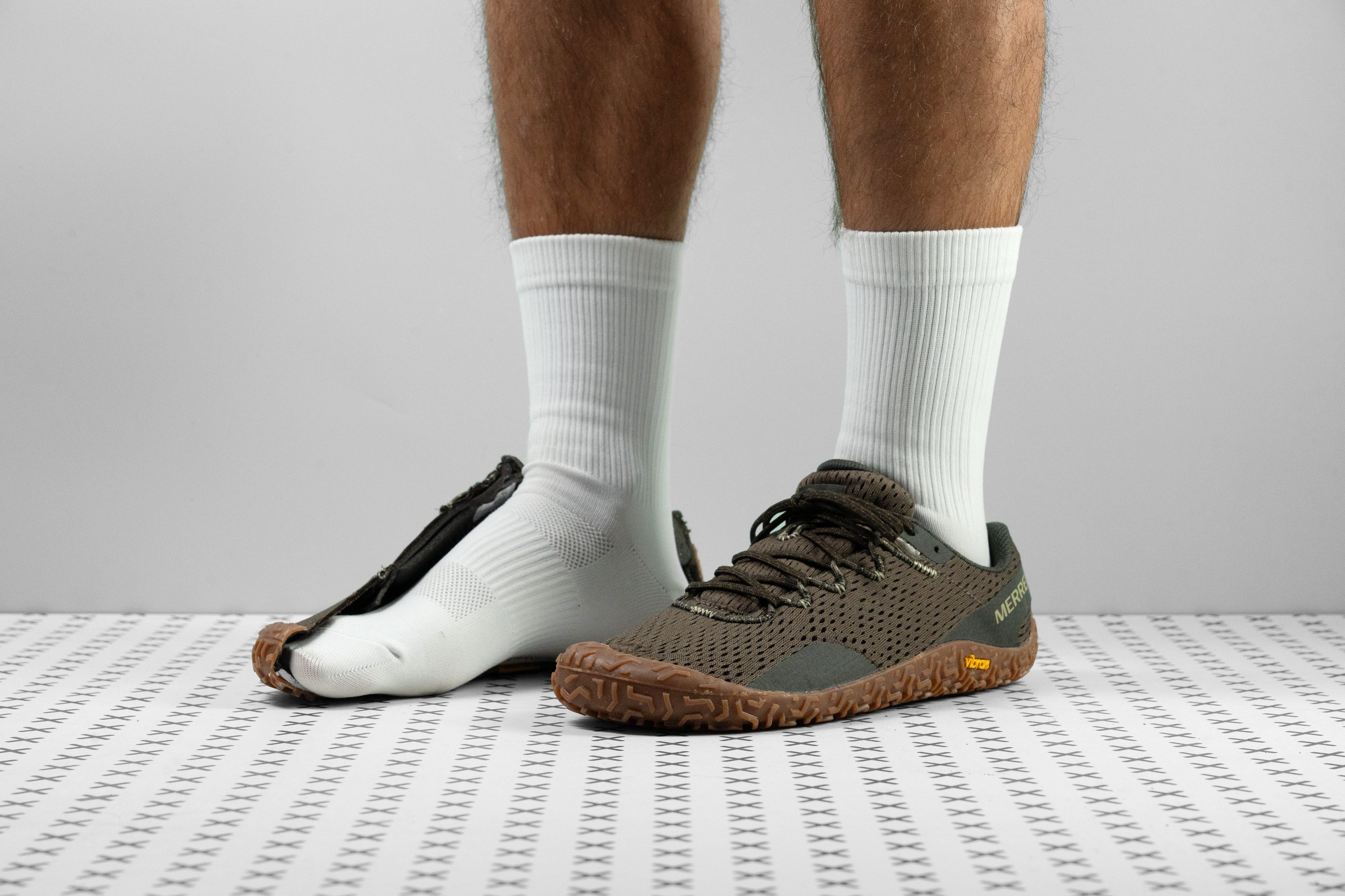 Profile view of the lightweight Merrell Vapor Glove 6 minimalist shoe.
